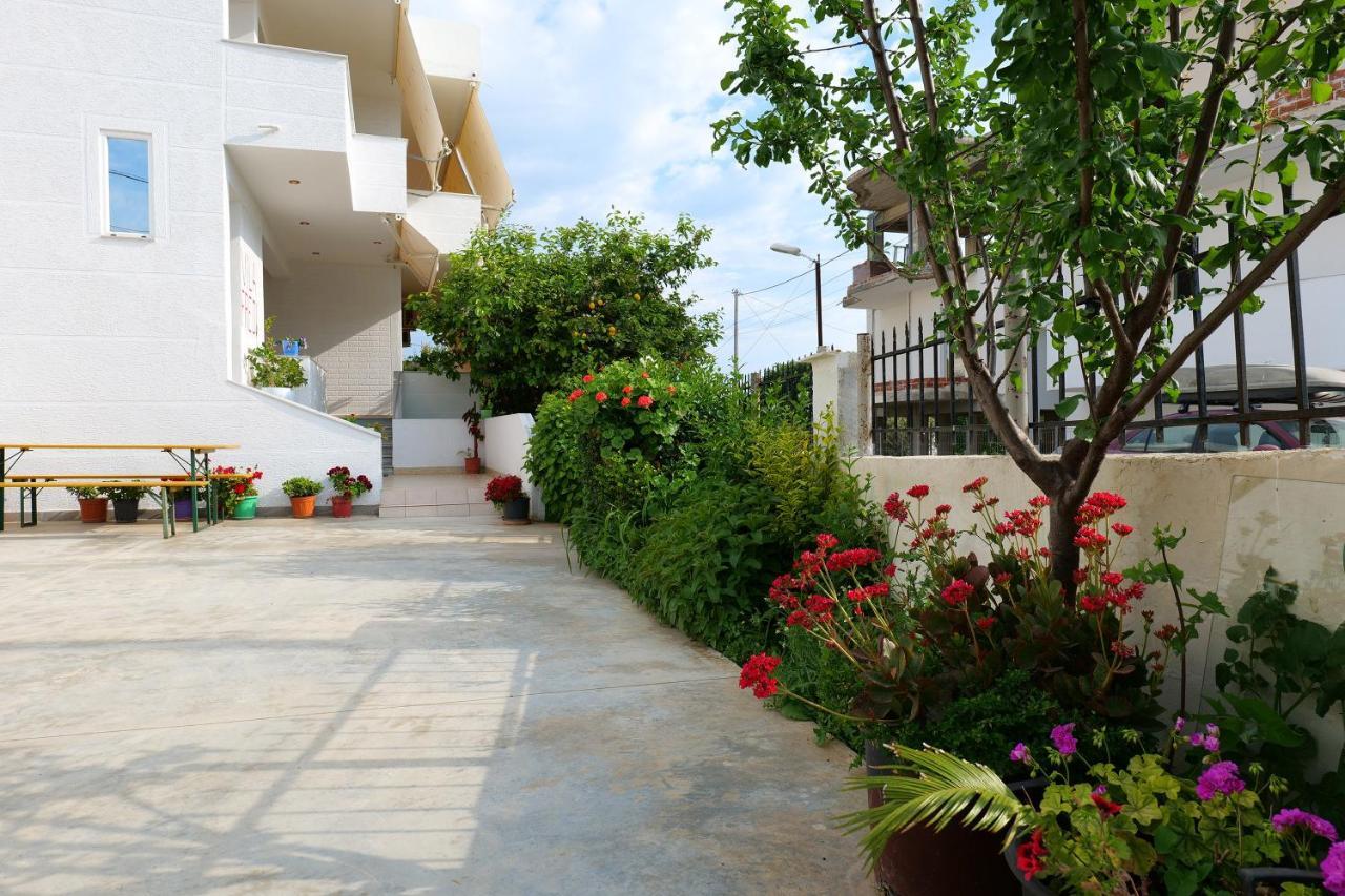 Vila Fredi Ksamil Exterior foto