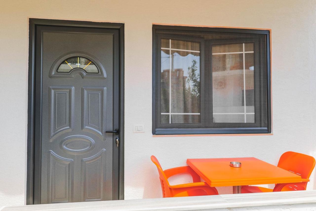 Vila Fredi Ksamil Exterior foto